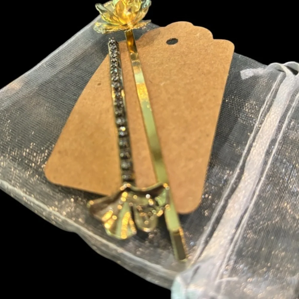 Serefina Elegant Gold Toned Floral Hair Pins NWOT